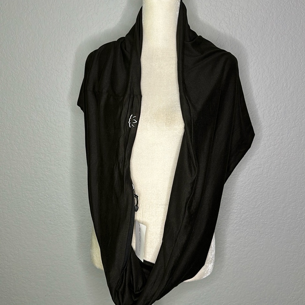 Beyond Yoga Pocket Infinity Scarf Dark Gray